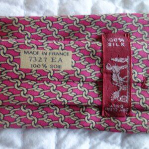(e)	HERMES Made in France Red Chain Silk Tie - #7327 EA